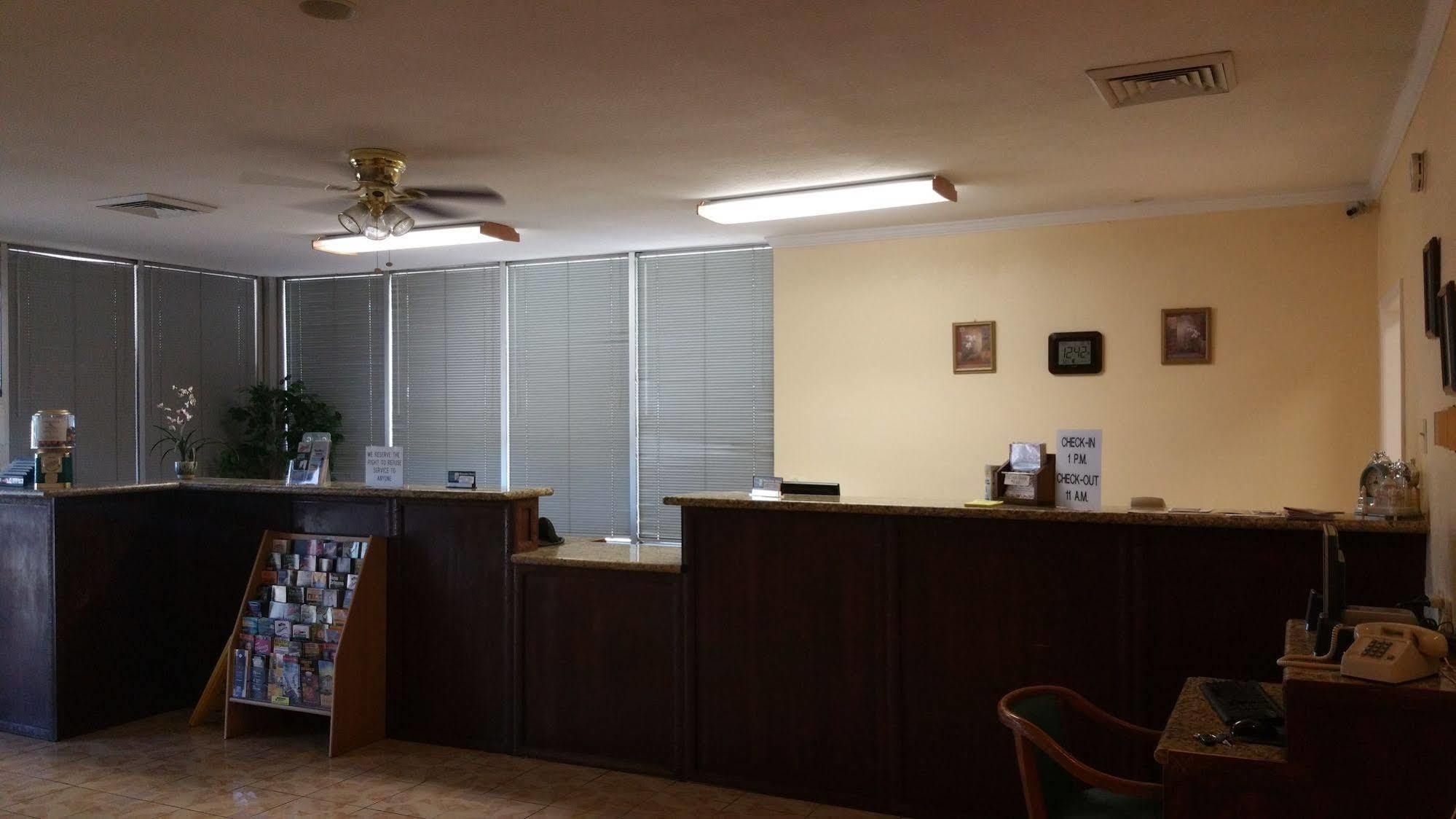 Sunbelt Lodge Motel Abbeville Εξωτερικό φωτογραφία